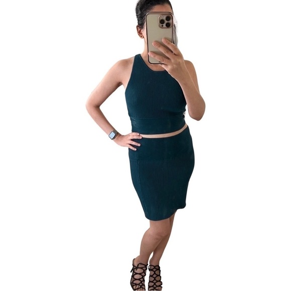 NWOT HOUSE OF HARLOW 1960 Ribbed Bodycon 2-Piece Set Blue Medium - Picture 5 of 7